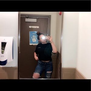 Meet your Posher, Ava